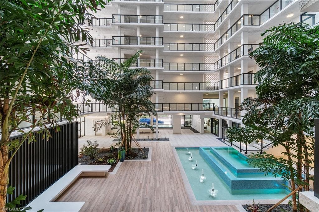 4031 Gulf Shore Blvd N 22, Naples, FL 34103-17