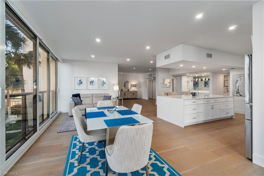 4031 Gulf Shore Blvd N 22, Naples, FL 34103-4