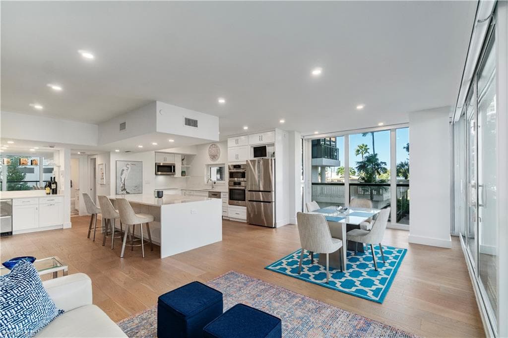 4031 Gulf Shore Blvd N 22, Naples, FL 34103-5