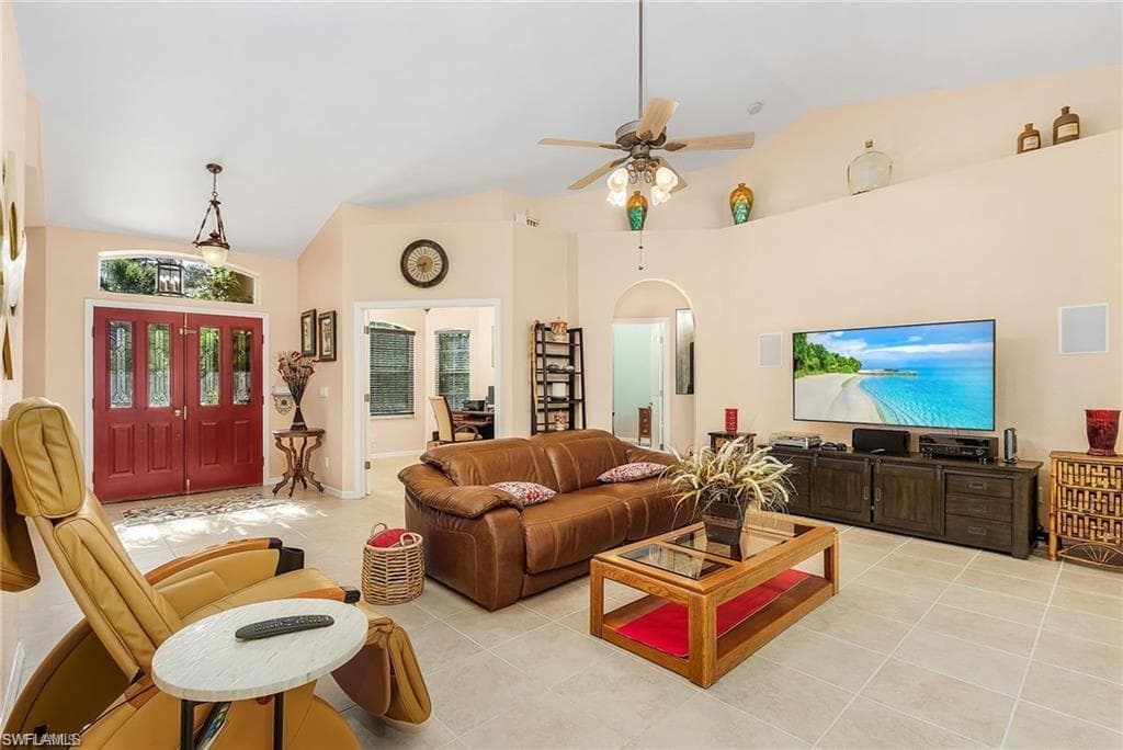 311 23rd St SW, Naples, FL 34117-8