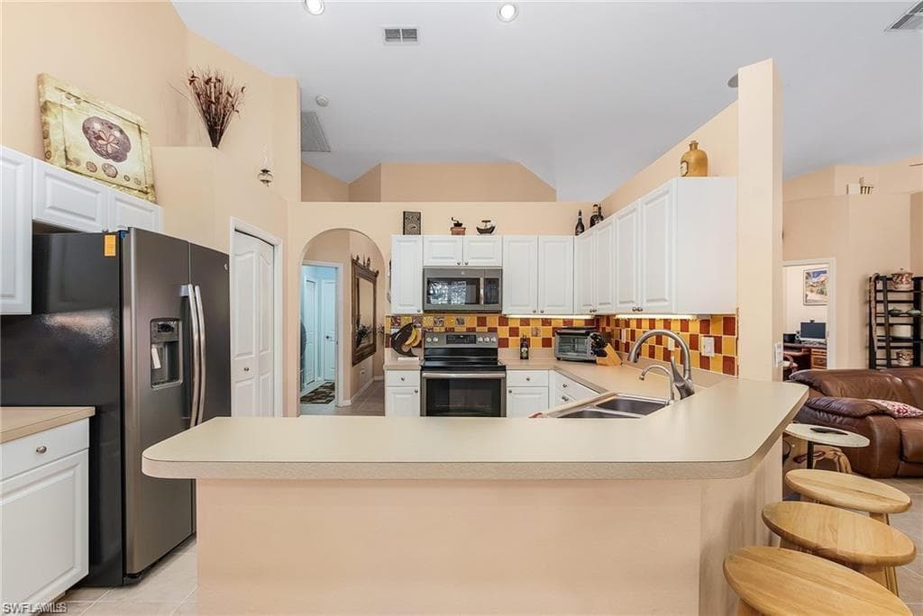 311 23rd St SW, Naples, FL 34117-10