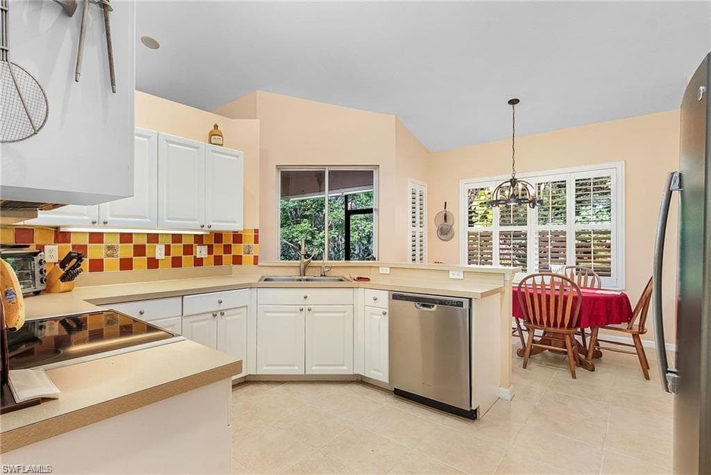 311 23rd St SW, Naples, FL 34117-11
