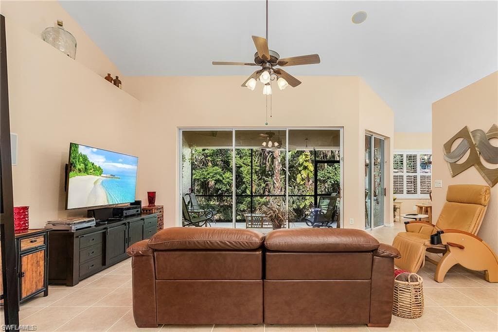 311 23rd St SW, Naples, FL 34117-7