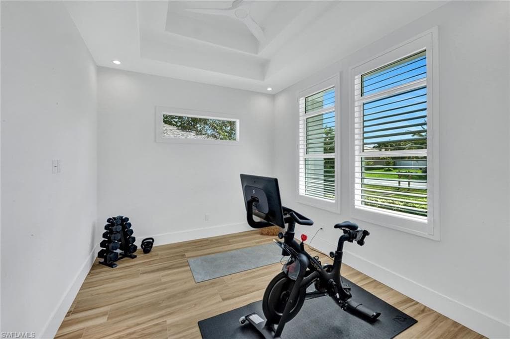 553 106th Ave N, Naples, FL 34108-21