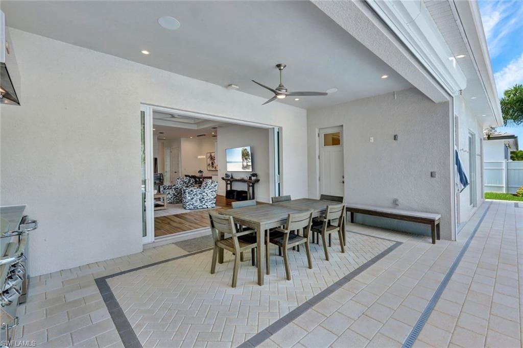 553 106th Ave N, Naples, FL 34108-27