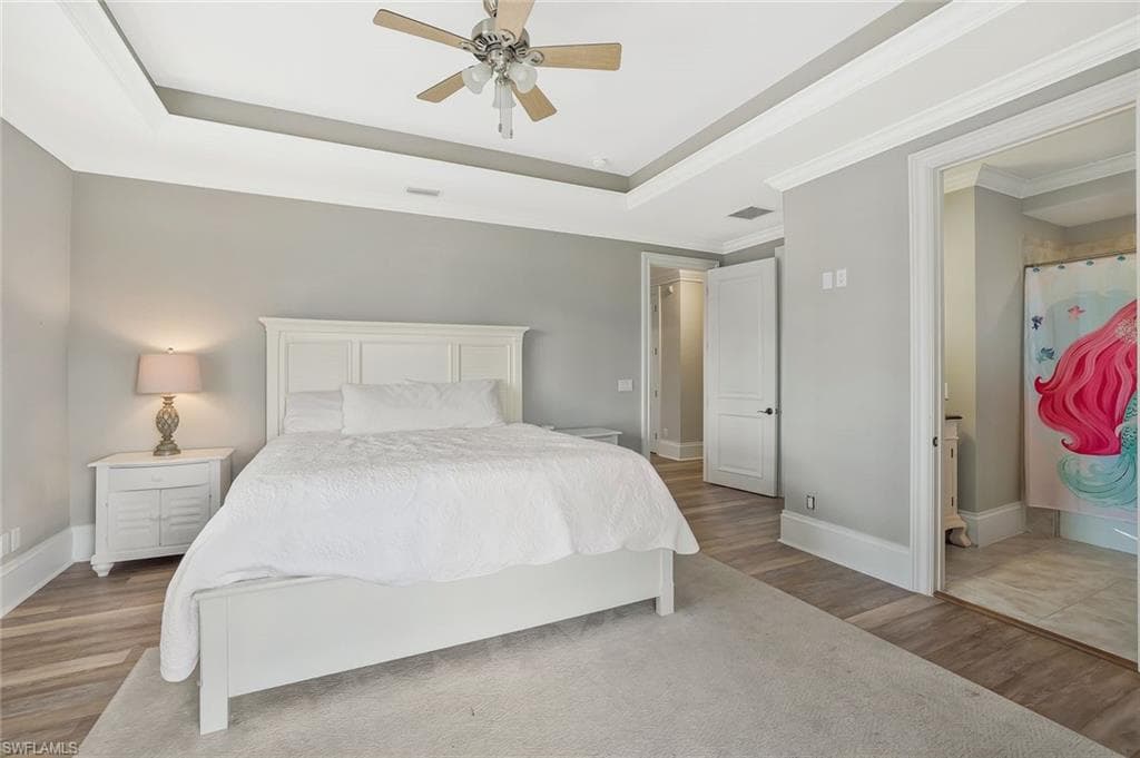 541 Taylor Ct, Marco Island, FL 34145-22