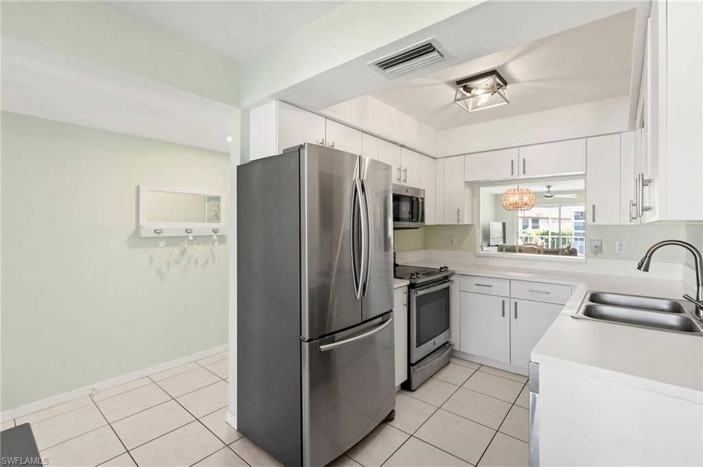919 Huron Ct B301, Marco Island, FL 34145-13