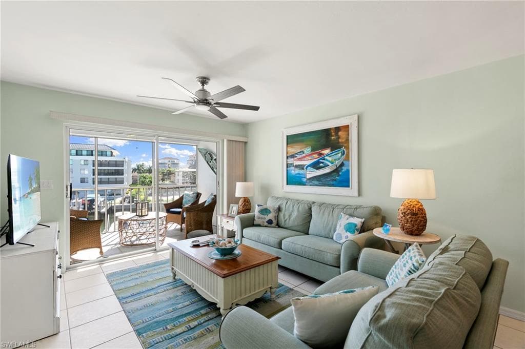 919 Huron Ct B301, Marco Island, FL 34145-5