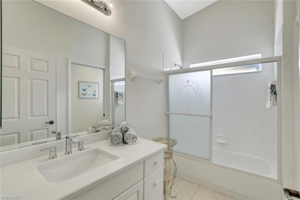 2370 Magnolia Ave 6802, Naples, FL 34112-20