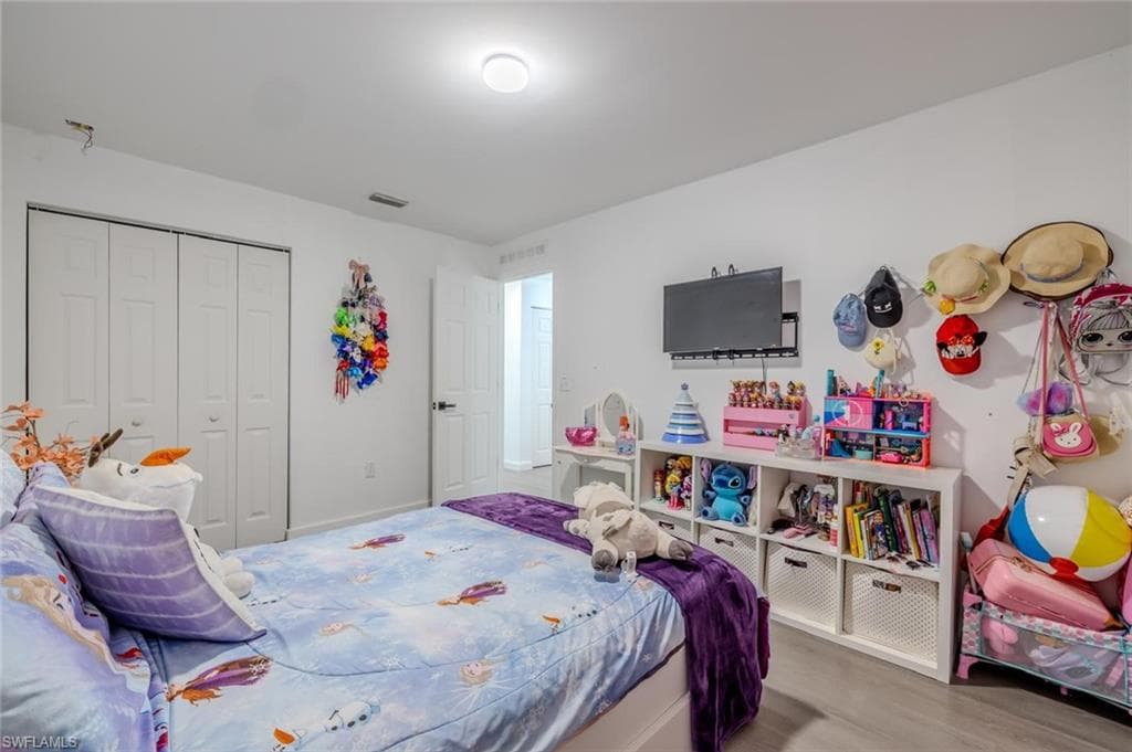 326 10th Ter, Cape Coral, FL 33909-14