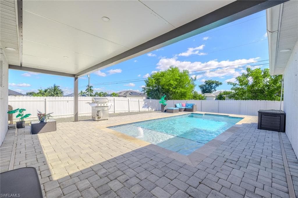 326 10th Ter, Cape Coral, FL 33909-20