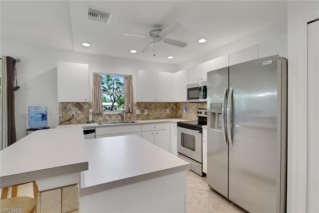 921 20th St SE, Naples, FL 34117-12