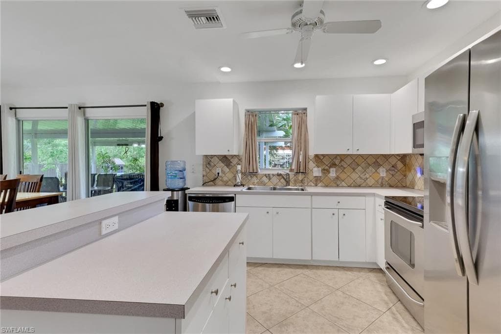 921 20th St SE, Naples, FL 34117-13