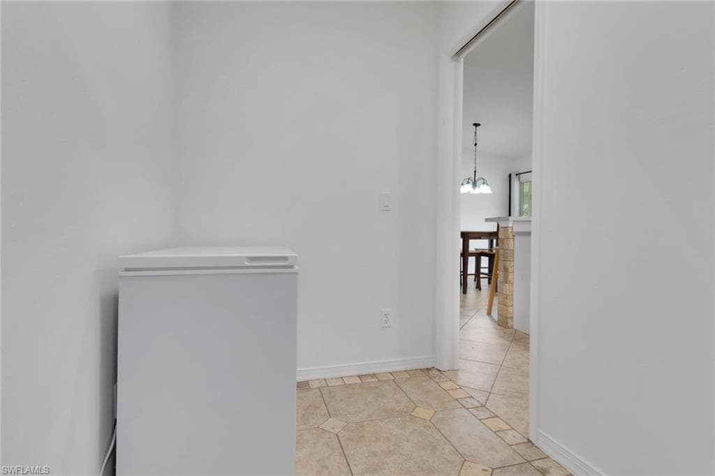 921 20th St SE, Naples, FL 34117-15
