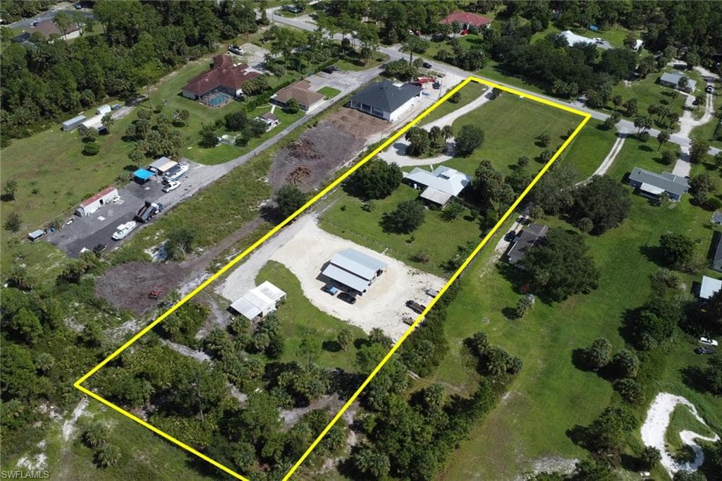 921 20th St SE, Naples, FL 34117-29