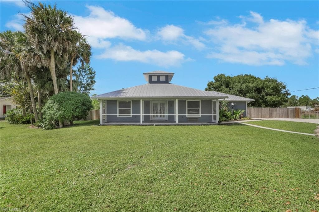 921 20th St SE, Naples, FL 34117-3