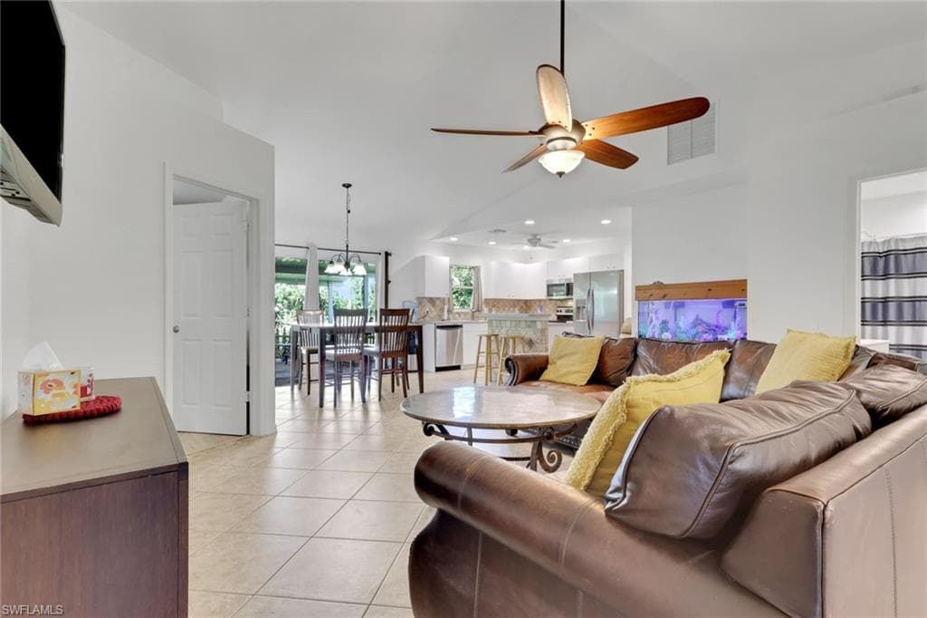 921 20th St SE, Naples, FL 34117-7