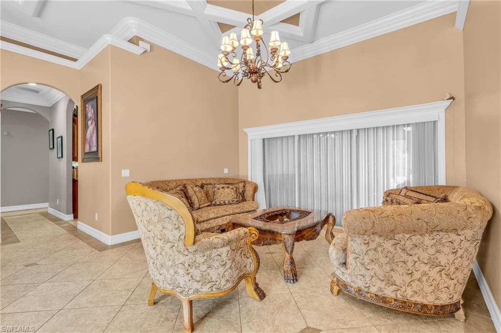 4475 16th St NE, Naples, FL 34120-9