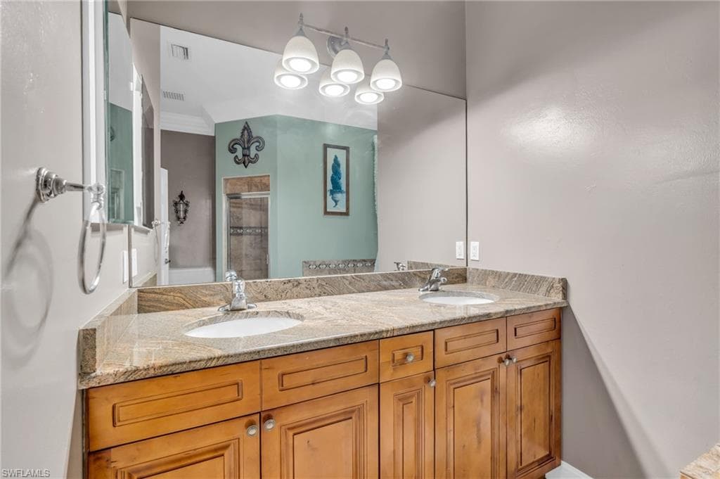 4475 16th St NE, Naples, FL 34120-25