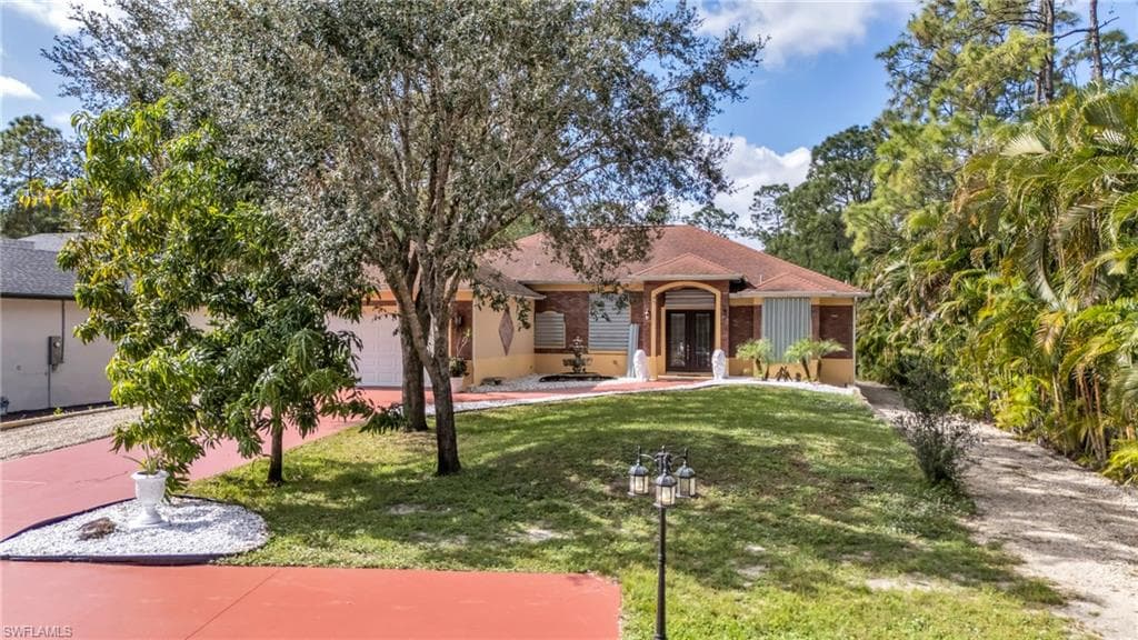 4475 16th St NE, Naples, FL 34120-1
