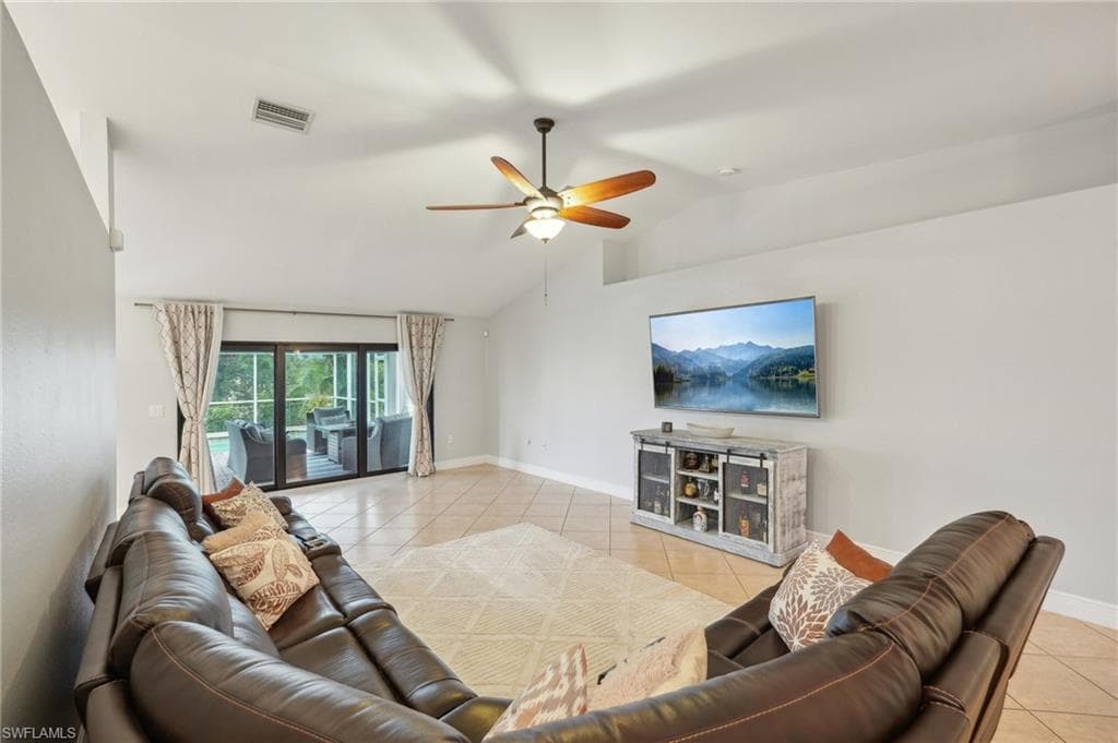 3717 Agualinda Blvd, Cape Coral, FL 33914-9