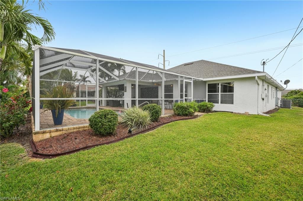 3717 Agualinda Blvd, Cape Coral, FL 33914-33