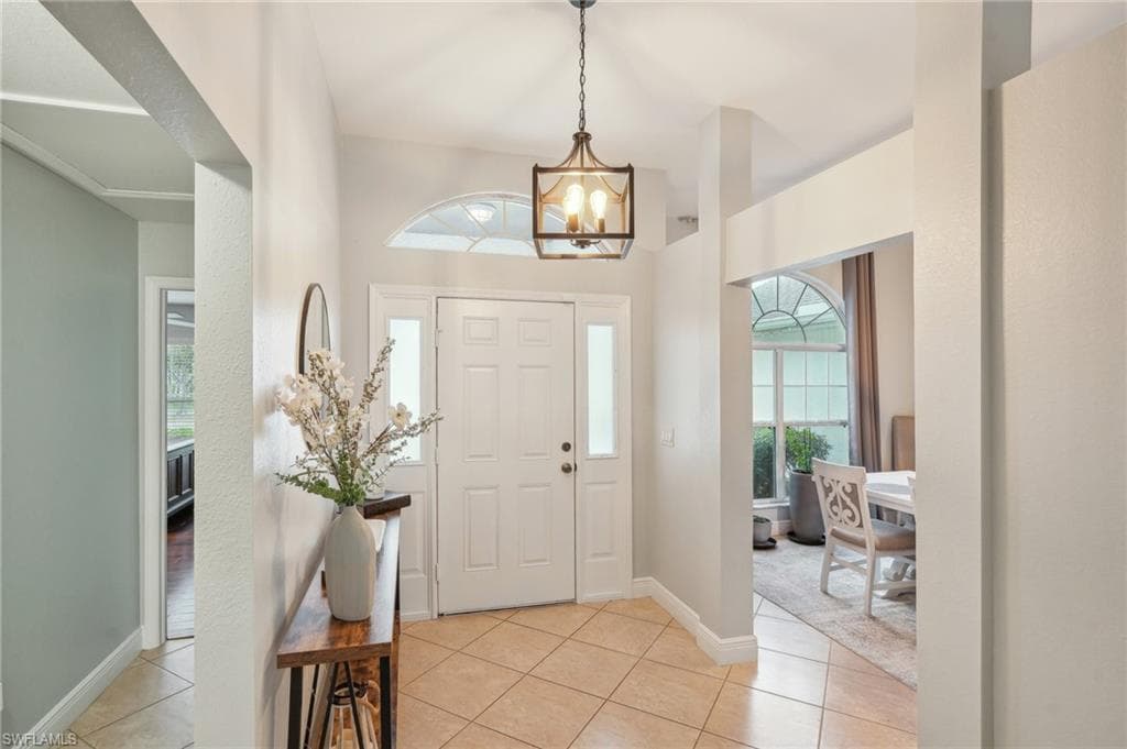 3717 Agualinda Blvd, Cape Coral, FL 33914-7