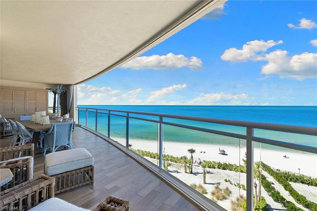11125 Gulf Shore Dr 605, Naples, FL 34108-33