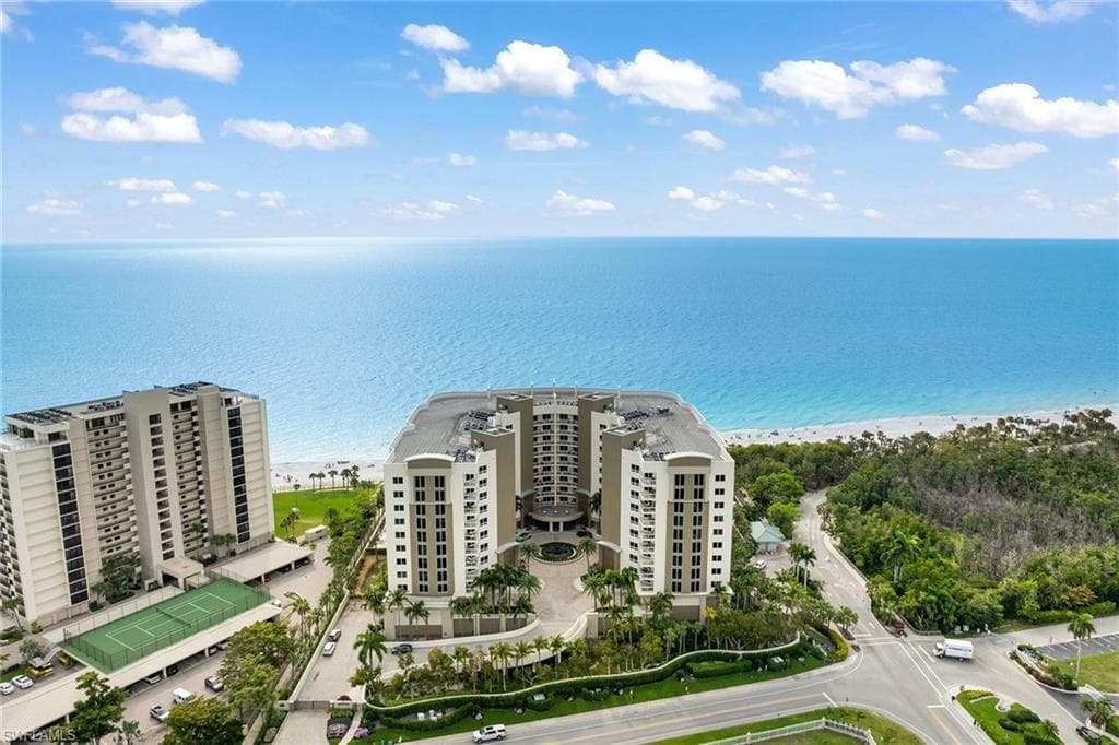11125 Gulf Shore Dr 605, Naples, FL 34108-42