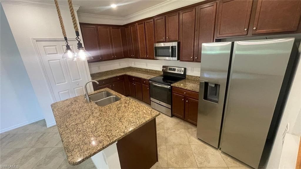 10100 Tin Maple Dr 15, Estero, FL 33928-21