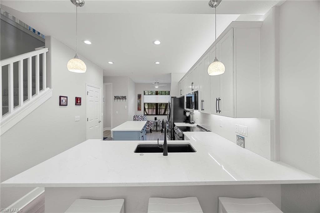 8953 Malibu St 402, Naples, FL 34113-14