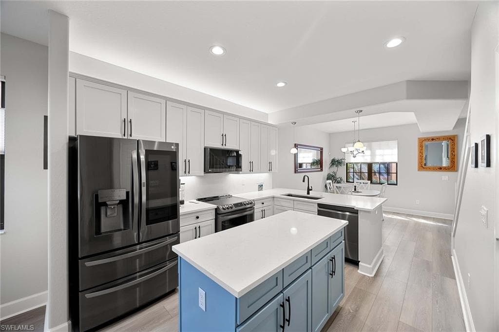 8953 Malibu St 402, Naples, FL 34113-16