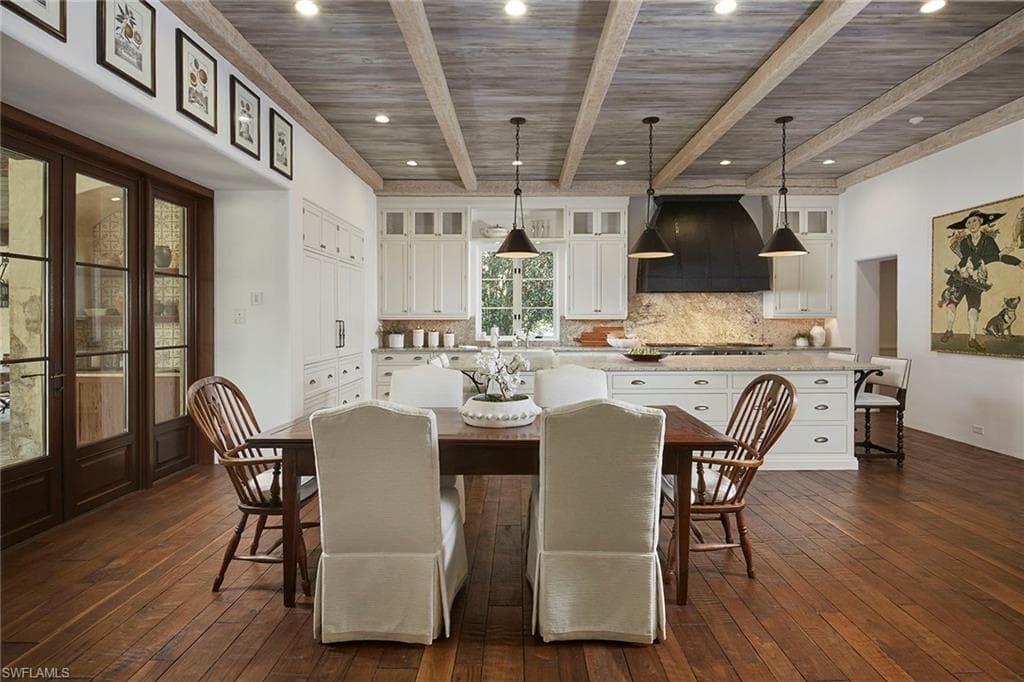 29120 Teramo Way, Naples, FL 34110-12