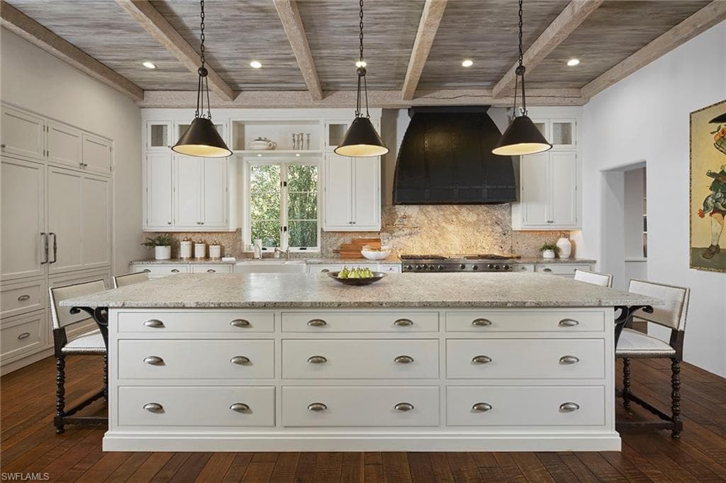 29120 Teramo Way, Naples, FL 34110-13