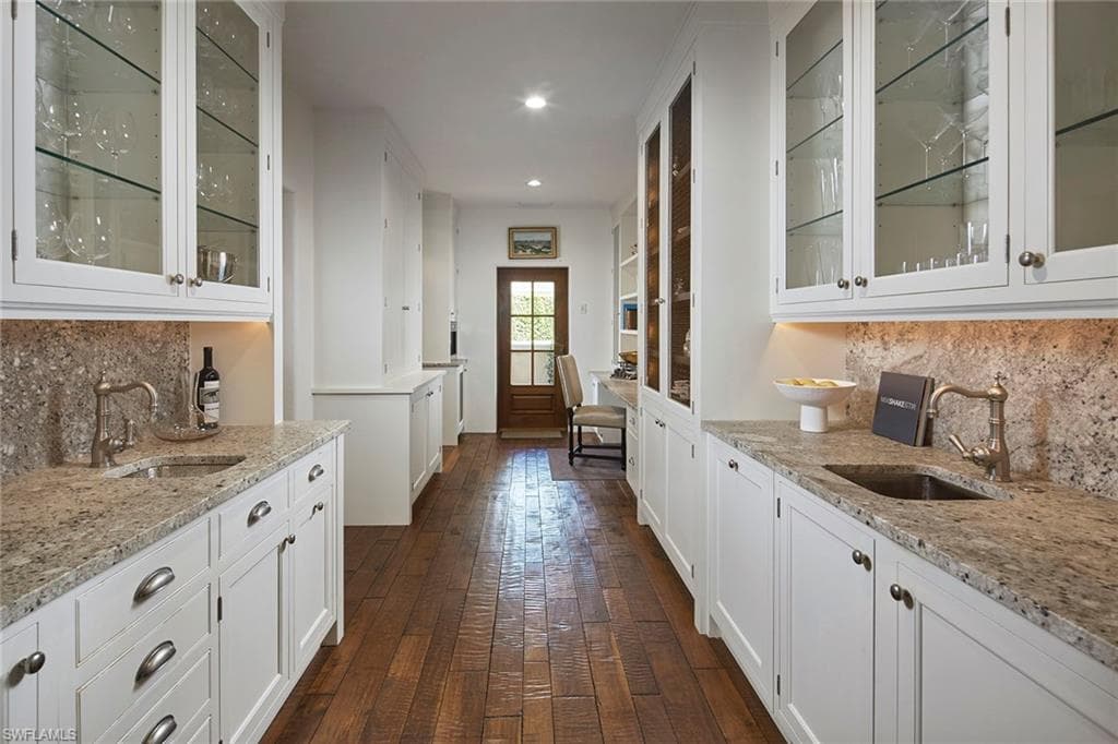 29120 Teramo Way, Naples, FL 34110-15