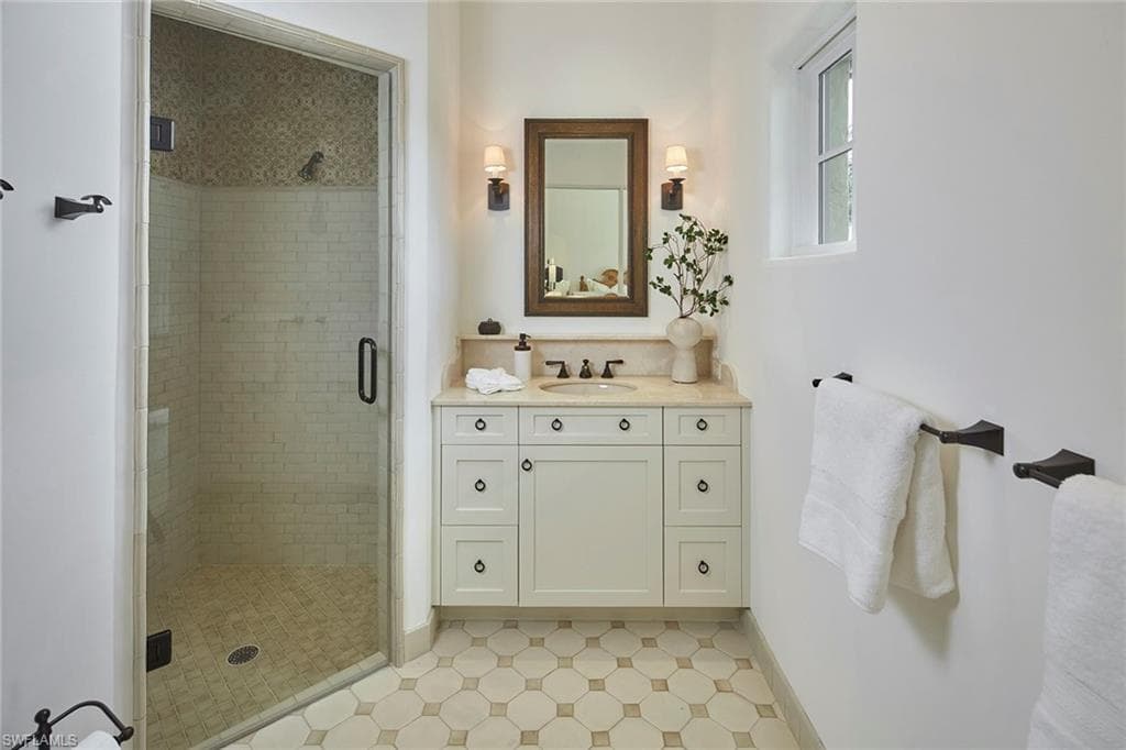 29120 Teramo Way, Naples, FL 34110-33