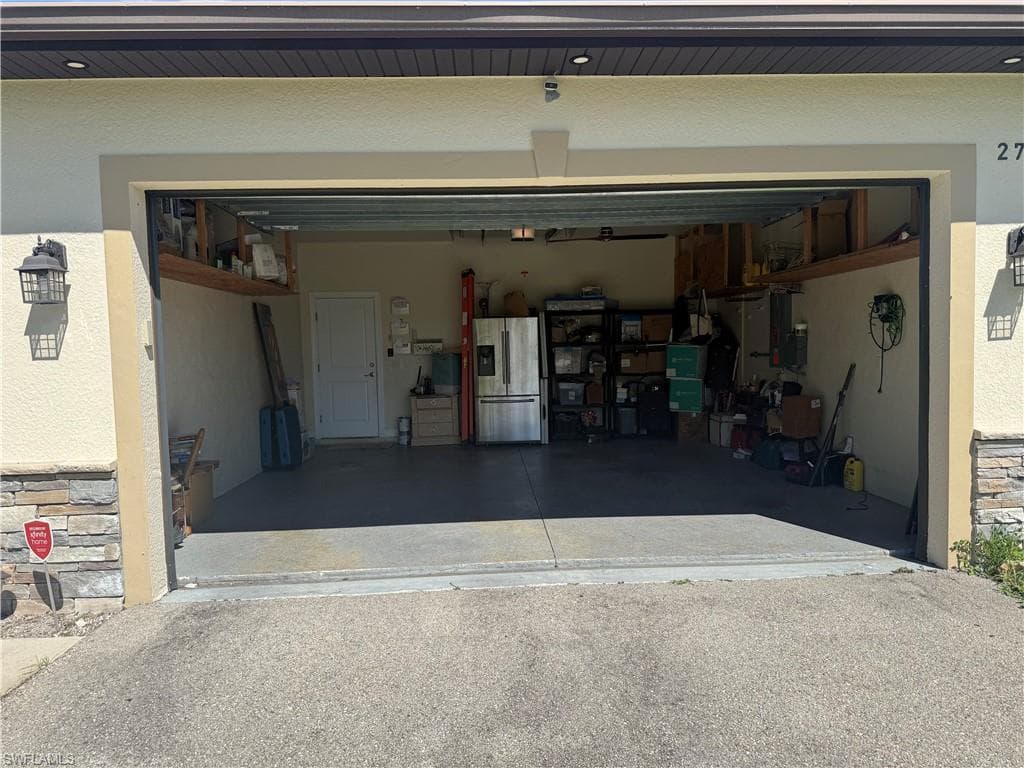 2735 12th Ave NE, Naples, FL 34120-21