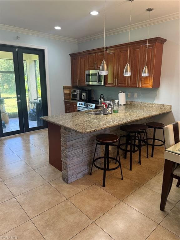 2735 12th Ave NE, Naples, FL 34120-5