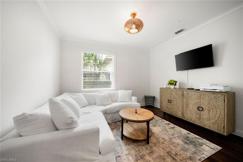 12771 Aviano Dr, Naples, FL 34105-19