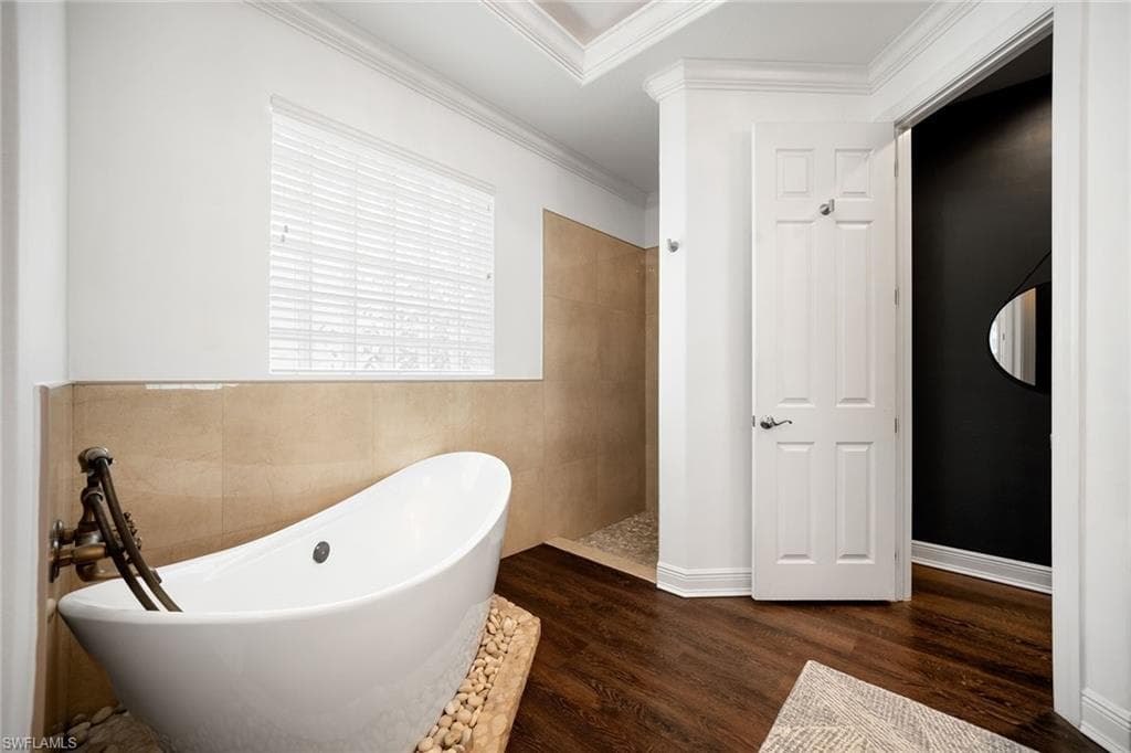 12771 Aviano Dr, Naples, FL 34105-28