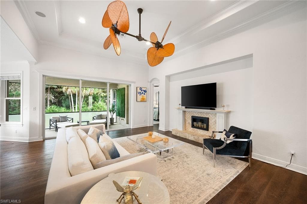 12771 Aviano Dr, Naples, FL 34105-5