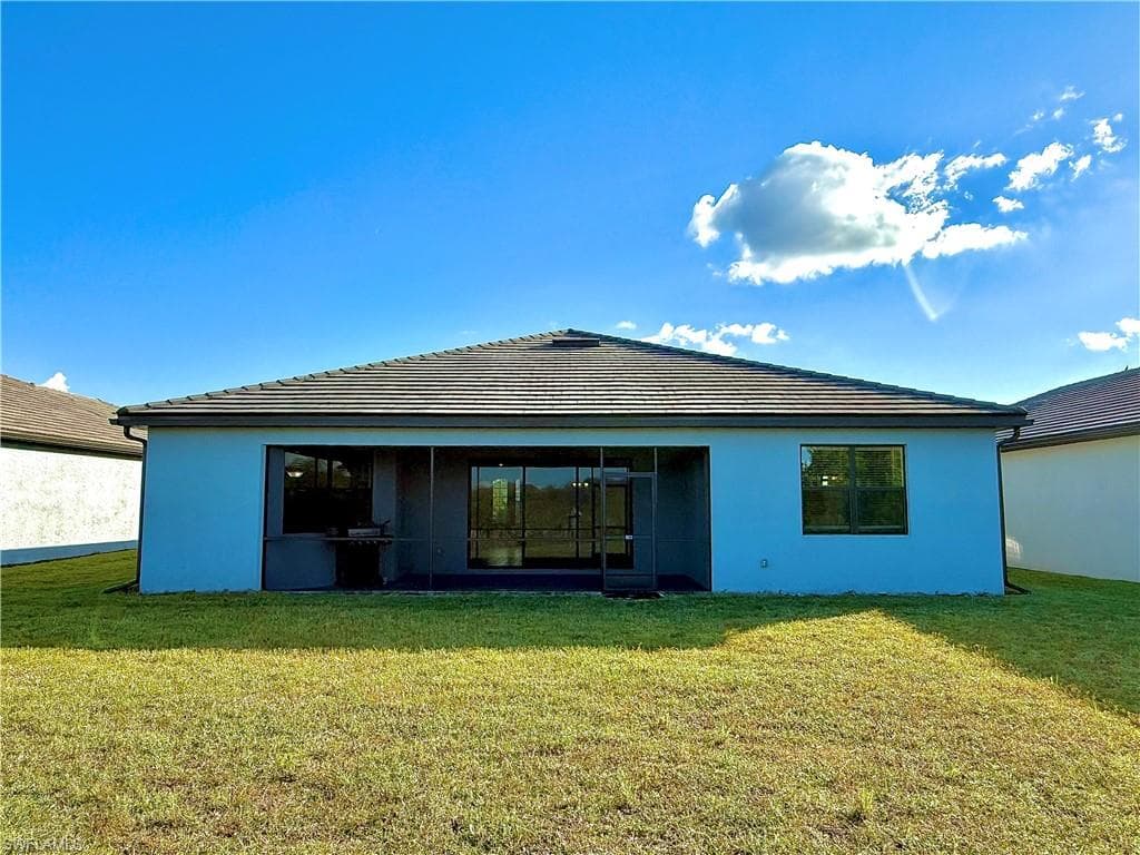 1785 Hagen Ct, Naples, FL 34120-19