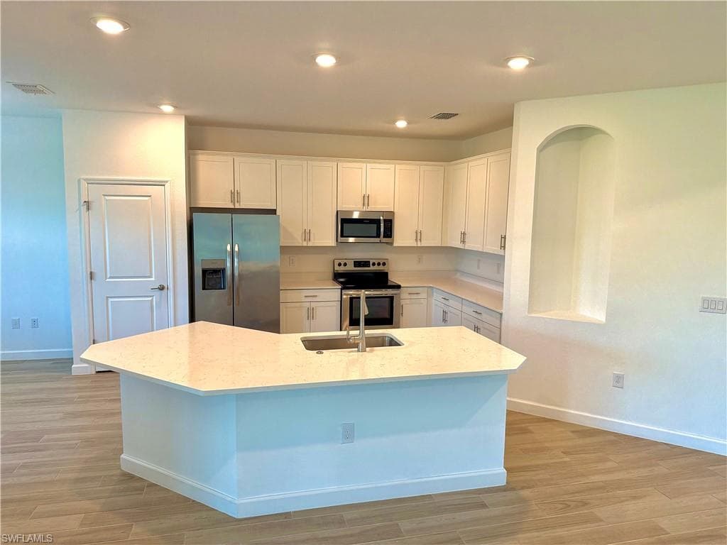 1785 Hagen Ct, Naples, FL 34120-20