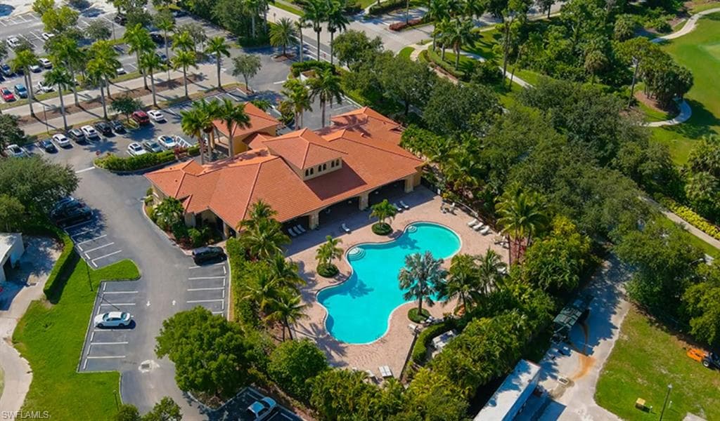 1785 Hagen Ct, Naples, FL 34120-28