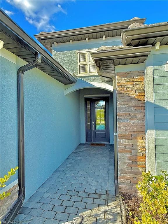 1785 Hagen Ct, Naples, FL 34120-6