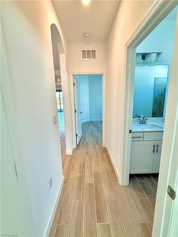 1785 Hagen Ct, Naples, FL 34120-7