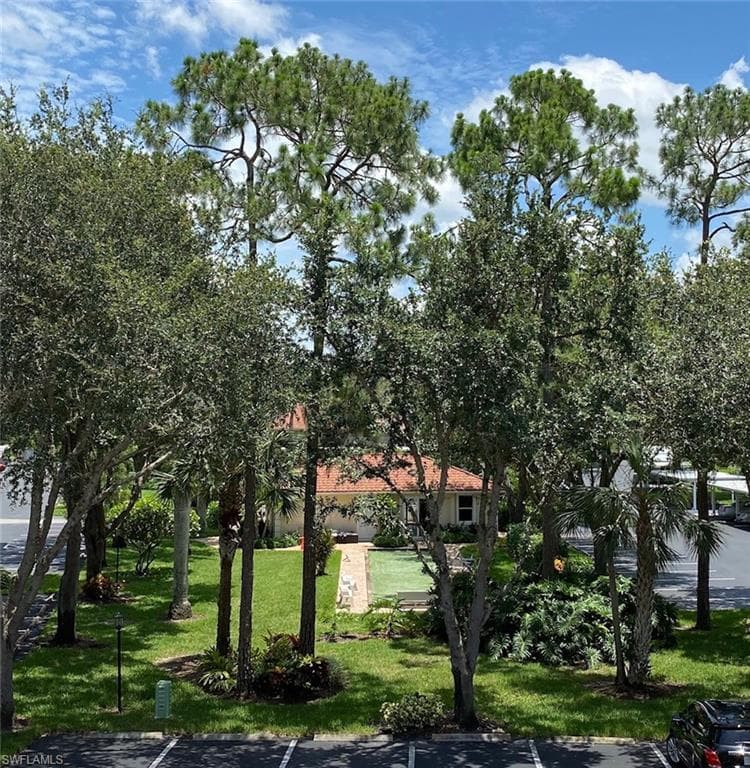 3695 Amberly Cir E305, Naples, FL 34112-24
