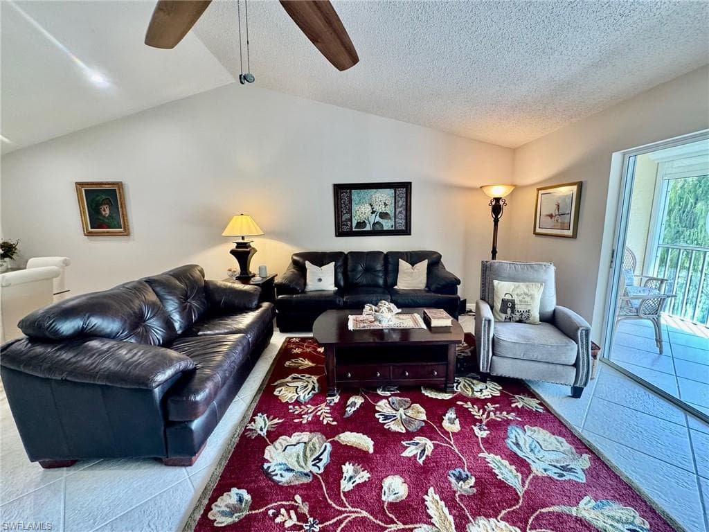 3695 Amberly Cir E305, Naples, FL 34112-7