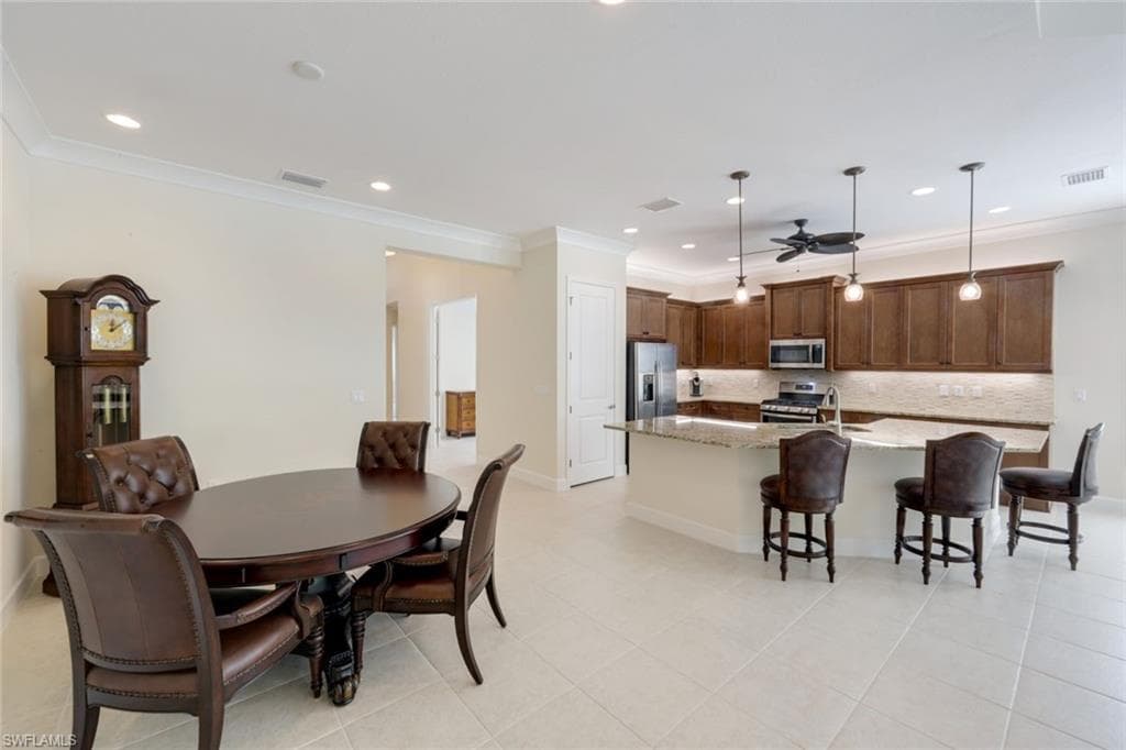28564 Twain Dr, Bonita Springs, FL 34135-11