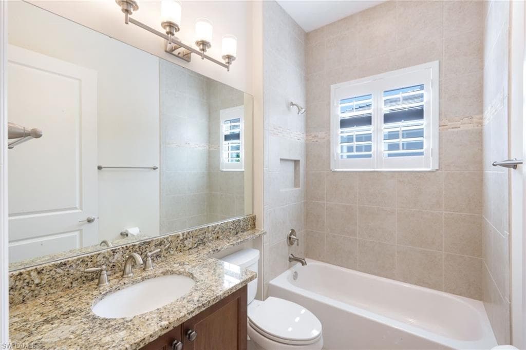 28564 Twain Dr, Bonita Springs, FL 34135-21